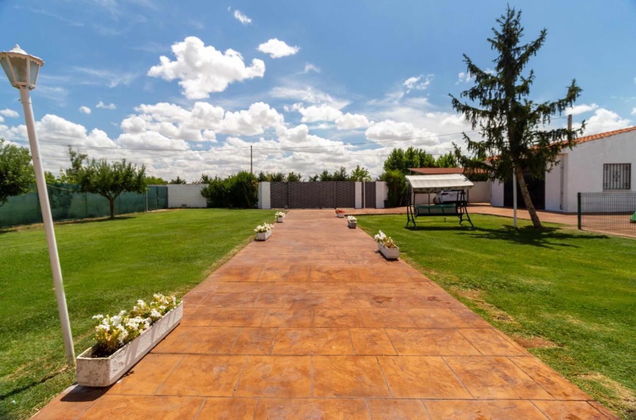 Finca Alonso Piscina en Villargordo del Cabriel Exterior foto